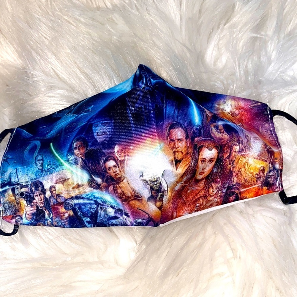 New without tags Star Wars Mask
